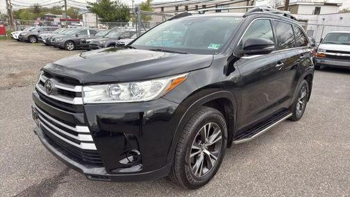 2018 Toyota Highlander LE