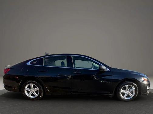 2022 Chevrolet Malibu 1LS