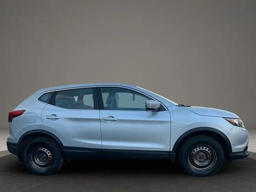 2017 Nissan Rogue Sport S