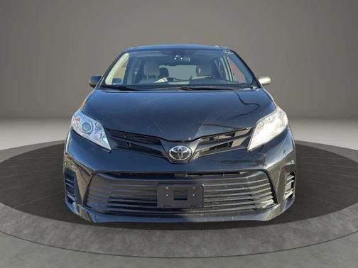 2020 Toyota Sienna L