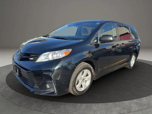 2020 Toyota Sienna L