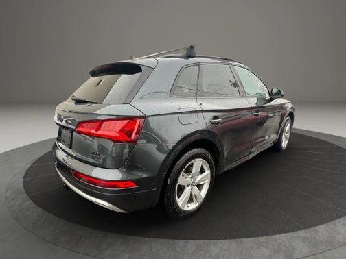 2018 Audi Q5 2.0T Premium Plus