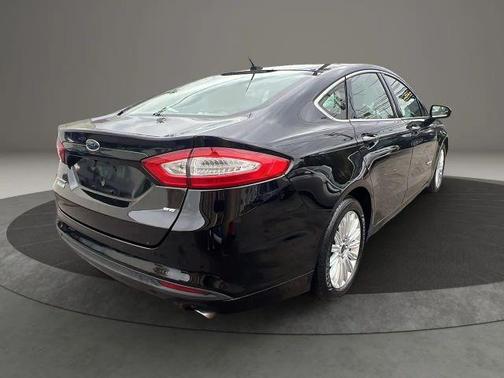 2016 Ford Fusion Energi SE Luxury