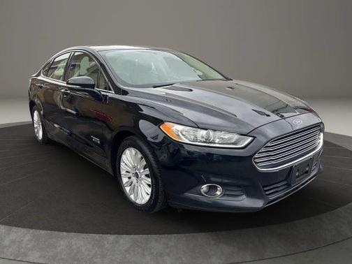 2016 Ford Fusion Energi SE Luxury
