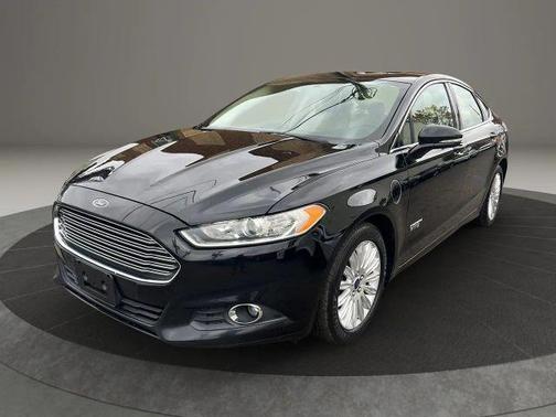 2016 Ford Fusion Energi SE Luxury