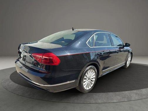 Black 2016 Volkswagen Passat 1.8T SE