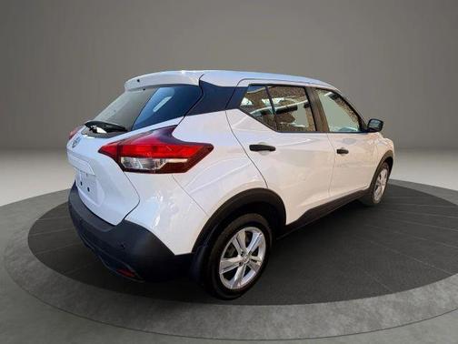 2020 Nissan Kicks S