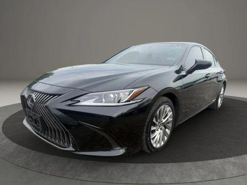 2020 Lexus ES 300h Luxury