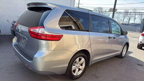 2017 Toyota Sienna L