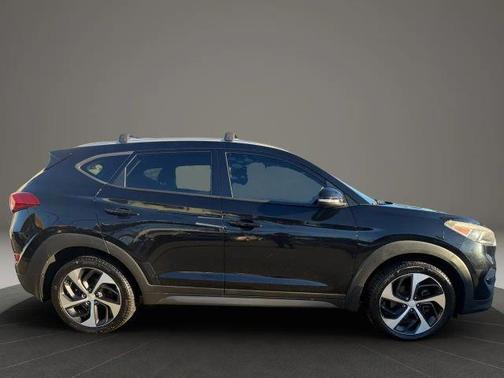 2016 Hyundai TUCSON Sport