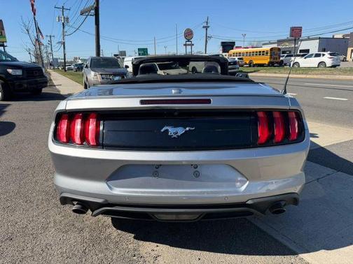2021 Ford Mustang EcoBoost Premium