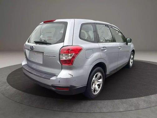 2016 Subaru Forester 2.5i