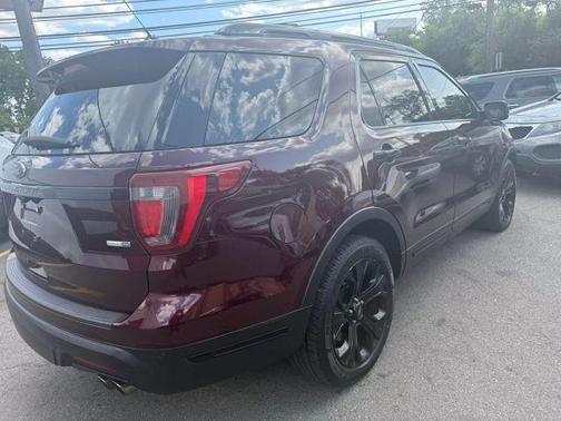2019 Ford Explorer sport