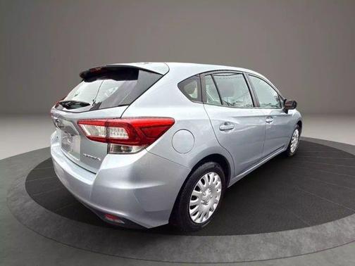 2019 Subaru Impreza 2.0i