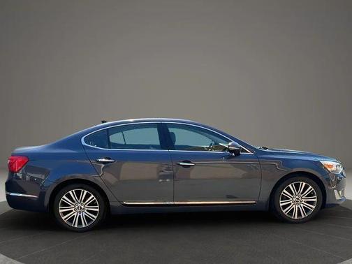 2015 Kia Cadenza Premium