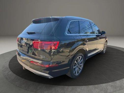 2017 Audi Q7 3.0T Premium Plus