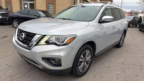 2017 Nissan Pathfinder SV