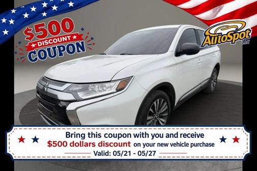 White 2020 Mitsubishi Outlander ES