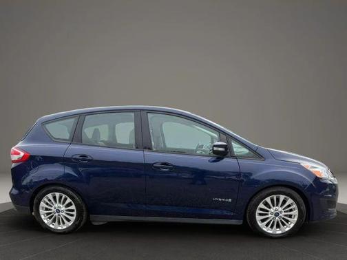 Blue 2017 Ford C-Max Hybrid SE