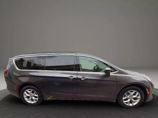 2019 Chrysler Pacifica Touring Plus