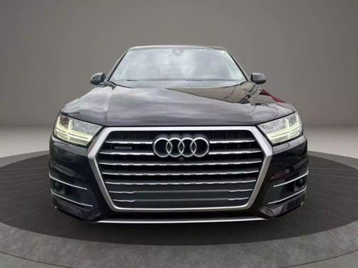 2019 Audi Q7 45 Premium Plus