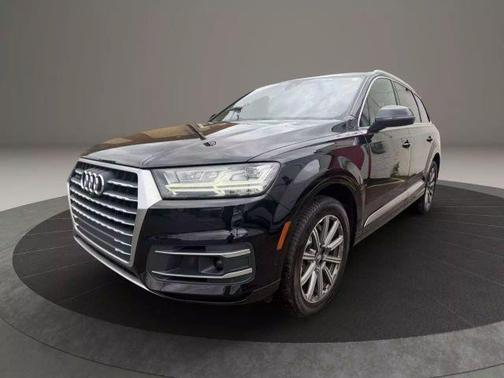2019 Audi Q7 45 Premium Plus