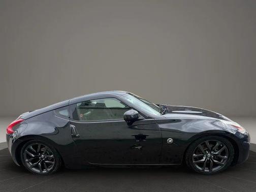 2016 Nissan 370Z Sport
