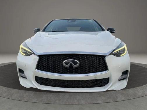 2018 INFINITI QX30 Sport