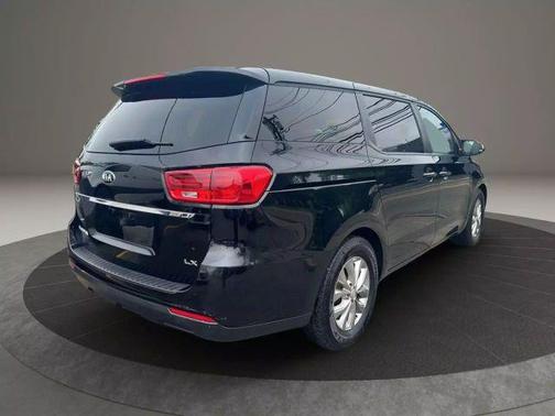 2020 Kia Sedona LX