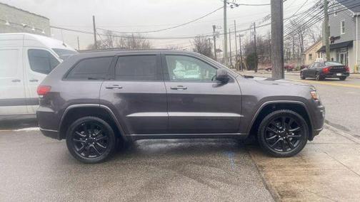 2017 Jeep Grand Cherokee Laredo