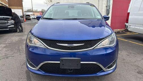2020 Chrysler Pacifica Touring