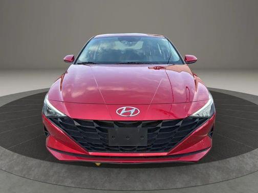 2021 Hyundai ELANTRA SE