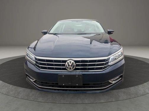 2018 Volkswagen Passat 2.0T SE