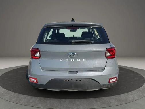 2021 Hyundai VENUE SE