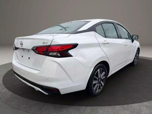 2021 Nissan Versa 1.6 SV