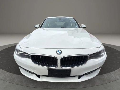 White 2018 BMW 330 Gran Turismo i xDrive