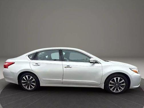 2017 Nissan Altima 2.5 SL