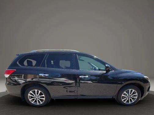 2015 Nissan Pathfinder SV