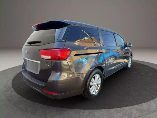 2018 Kia Sedona LX