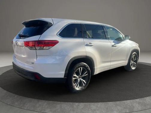 2018 Toyota Highlander LE Plus
