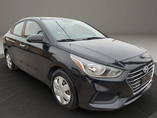 2020 Hyundai Accent SE