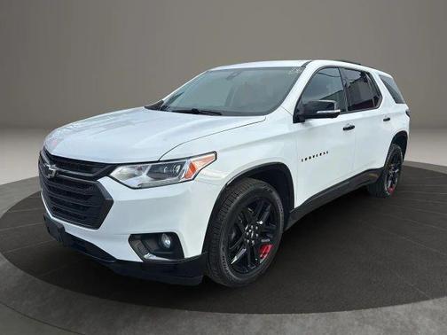 White 2020 Chevrolet Traverse Premier