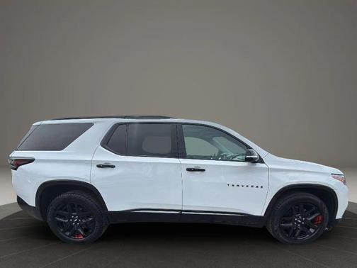 White 2020 Chevrolet Traverse Premier