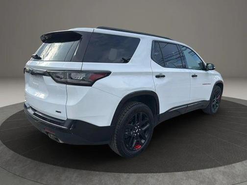 White 2020 Chevrolet Traverse Premier