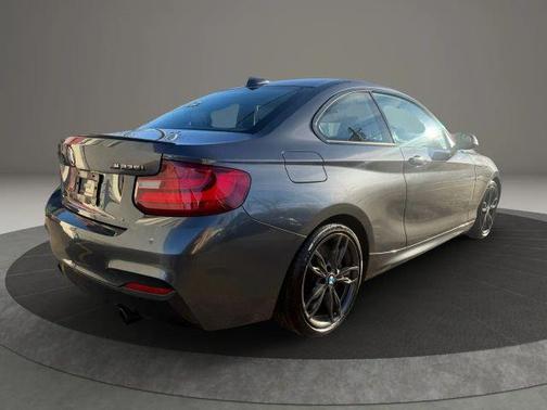 2016 BMW M235 i