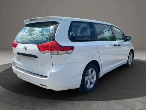 2013 Toyota Sienna Base