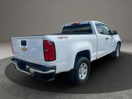 White 2019 Chevrolet Colorado WT