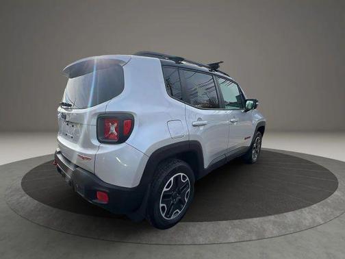 2017 Jeep Renegade Trailhawk