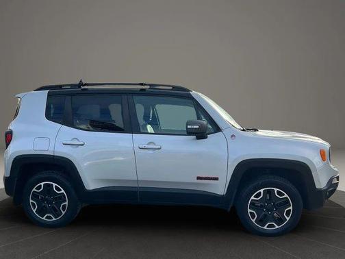 2017 Jeep Renegade Trailhawk