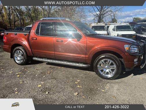 Photo 3 of 30 of 2010 Ford Explorer Sport Trac Limited